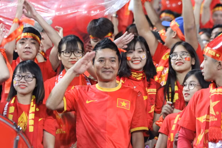 DT Viet Nam 2 - 3 DT Indonesia: Thua tren the ngang cao dau-Hinh-11