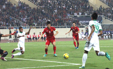 DT Viet Nam 2 - 3 DT Indonesia: Thua tren the ngang cao dau-Hinh-8