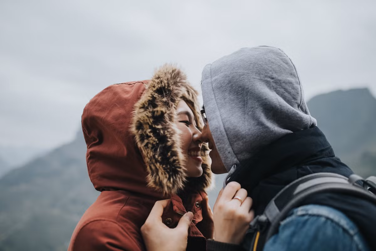 Và cảnh sắc Hà Giang tháng cuối năm cũng tạo nên một màu sắc tuyệt đẹp trong bộ ảnh cưới của đôi bạn trẻ.