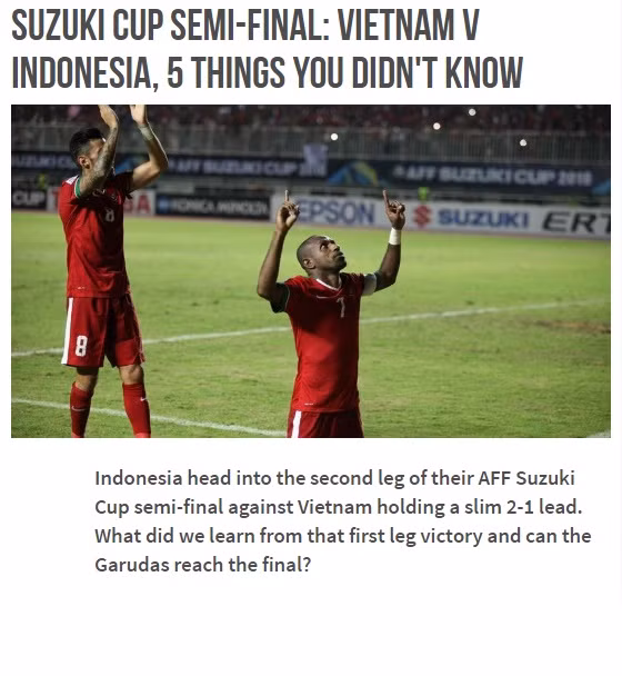 Dù bị dẫn 1-2 trong trận lượt đi và còn tiếp tục phải lội ngược dòng và chơi thiếu người trong suốt nửa sau của trận lượt về nhưng các cầu thủ Việt Nam vẫn giữ một tinh thần cực cao, tấn công không ngừng nghỉ và suýt chút nữa làm nên điều "kỳ diệu". Trong bài đăng chỉ ra 5 điều khán giả có thể chưa biết về trận đấu này, trang Four Four Two có nhắc đến bàn thắng của Vũ Minh Tuấn, nâng tỷ số lên thành 2-1 cho ĐT Việt Nam. Đó là một bàn thắng đầy cảm xúc, nước mắt và đặc biệt quan trọng với bản thân Minh Tuấn - cầu thủ vừa mất đi người cha của mình.