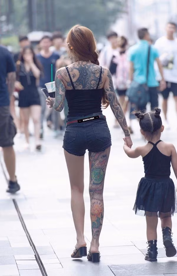 Quy định này luôn được treo ở những nơi ra vào dễ thấy. Chính vì vậy, phụ huynh nên tự giác chấp hành để đảm bảo tính nghiêm túc của môi trường học tập.