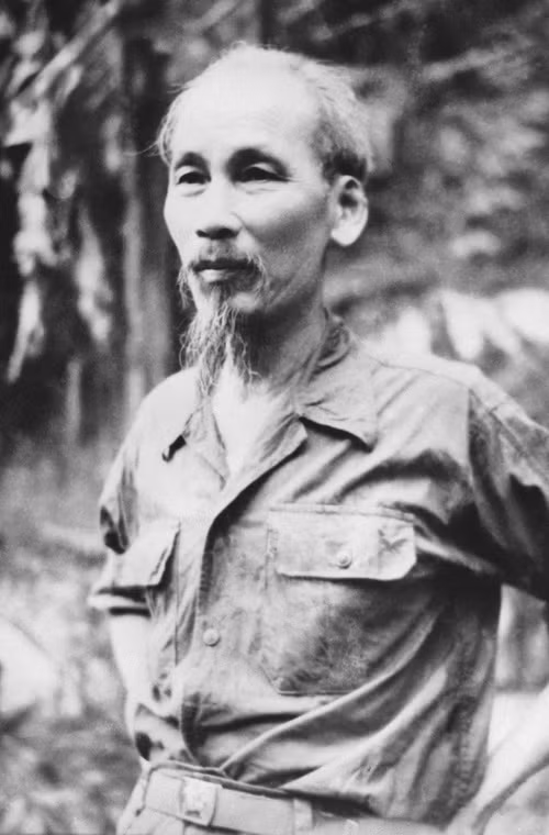 Chủ tịch Hồ Chí Minh sau ngày toàn quốc kháng chiến chống thực dân Pháp thắng lợi (7/1954). Nguồn ảnh: Tư liệu
