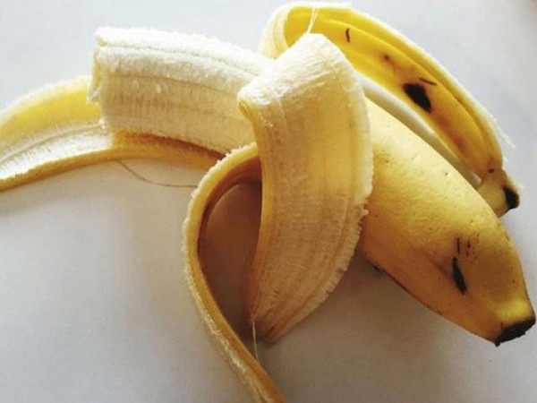 Một trong những “đại kỵ” là ăn khi cơ thể đang đói. Nguyên nhân bởi magie và kali trong chúng có thể gây nên tình trạng mất cân bằng cho hệ tim mạch, chướng bụng, gây cảm giác khó chịu trong.