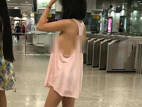 Không ít cô nàng trở thành thảm họa thời trang, tâm điểm chú ý của người qua đường khi mặc chiếc váy phòng the nhăn nhúm xuống phố.