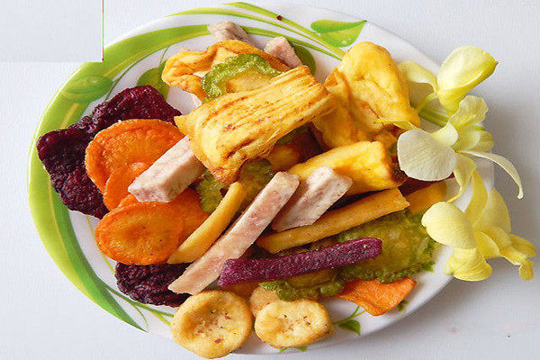 Bên cạnh đó, so với đồ tươi, hoa quả sấy còn dễ bảo. Trẻ cũng được chọn loại chúng thích, tránh cảm giác ăn uống ép buộc.