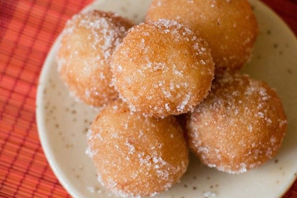 Thậm chí, thực phẩm chiên rán được xếp vào hàng chất gây ung thư. Nguyên nhân bởi khi được rán ở nhiệt độ cao, các chất dinh dưỡng như vitamin dễ dàng bị phá hủy.