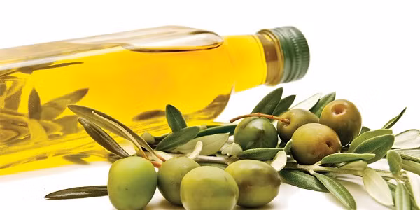 Thi thoảng, bạn cũng nên thay loại dầu gia đình đang dùng bằng một loại khác để nhận được lượng axit béo đa dạng, cân bằng cho cơ thể.