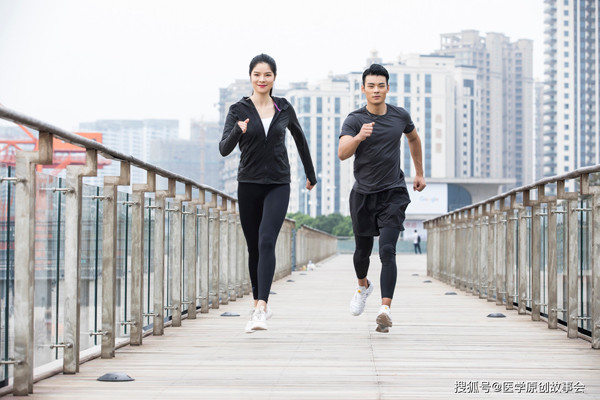 Vậy nhưng, chuyên gia sức khỏe lại khuyên nên khống chế ở mức 5.000 bước sẽ phù hợp hơn. Với mức này, người tập không quá mệt mà vẫn nhận được hiệu quả tập luyện.