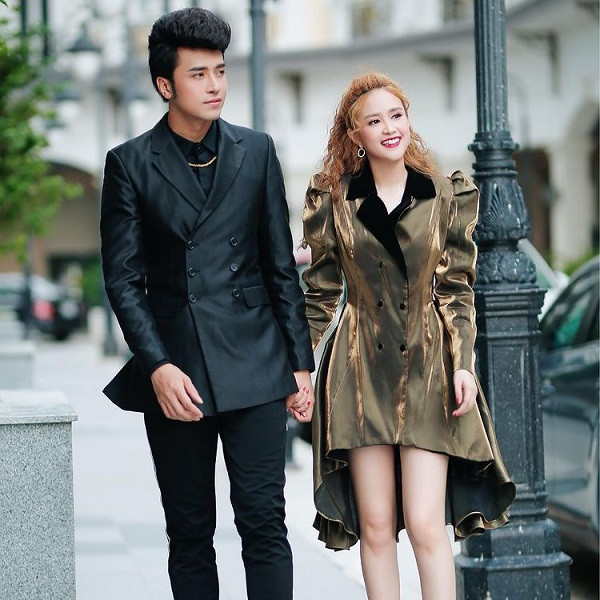 Tủ đồ của “bản sao” Mai Phương Thúy ngày càng xuất hiện những trang phục khoe khéo body nuột nà.