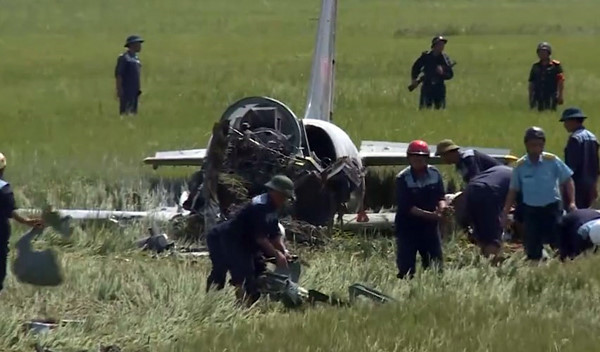 Trong khi nỗi đau còn chưa kịp nguôi sau 2 vụ rơi máy bay liên tiếp chỉ trong vòng không đầy một tuần, 8h20 phút sáng 26/8/2016, máy bay L-39 mang số hiệu 8705 thuộc Trung đoàn 910 (Trường Sĩ quan Không quân) gặp nạn và rơi ở Hòa Thành, Đông Hòa (Phú Yến). Vụ tai nạn khiến thượng sĩ Phạm Đức Trung, học viên phi công khóa K41, Trường Sĩ quan không quân hi sinh.