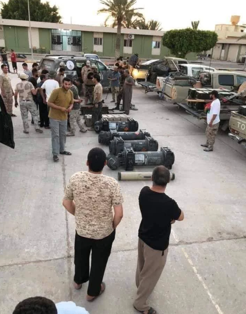 Toàn bộ các loại vũ khí này vừa được quân chính phủ Lybia trưng bày ở thủ đô Tripoli hồi cuối tháng 6 vừa rồi. Nguồn ảnh: QQ.
