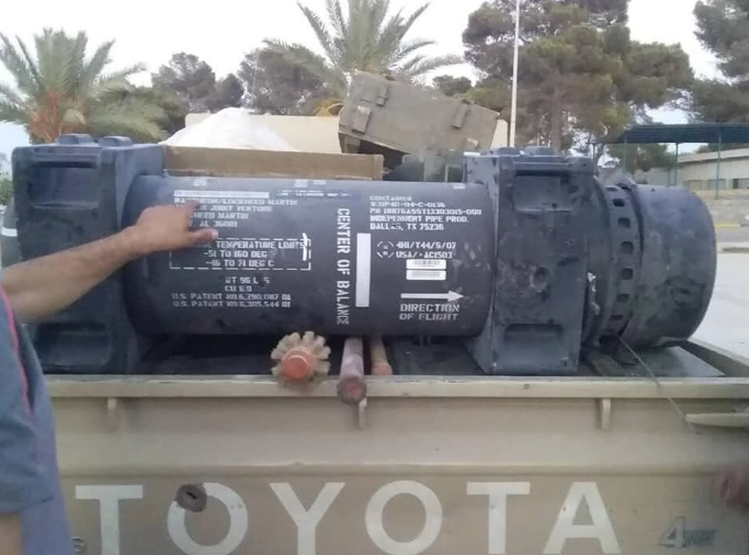 Hiện tại vẫn xác định được đường đi của vũ khí Mỹ đến tay LNA không chính thức được tiết lộ nhưng theo nguồn tin của trang Pro-GNA, chính UAE là bên cung cấp miễn phía Javelin cho lực lượng LNA. Nếu thông tin này được xác nhận, thì đây là vũ khí hạng nặng thứ 2 LNA nhận được từ UAE sau hệ thống phòng không Pantsir-S1.