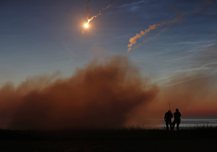 Với khả năng chiếm ưu thế trên không tuyệt đối trong mọi cuộc chiến tranh của mình, Mỹ và Đồng minh hiện tại rất tăng cường vào việc phát triển các loại vũ khí phòng không tầm ngắn - đảm bảo cả trên cao lẫn tầm thấp, không phận phải thuộc về lực lượng này mọi lúc. Nguồn ảnh: BI.