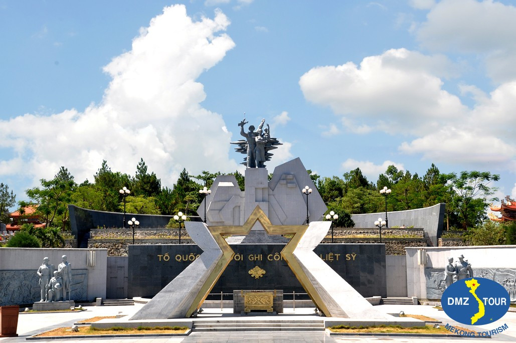 Cùng năm đó, Chủ tịch Hồ Chí Minh ra chỉ thị chọn ngày kỷ niệm Thương binh Liệt sĩ và bảo vệ công tác thương binh liệt sĩ, qua đó chọn ngày 27/7/1947 làm ngày thương binh liệt sĩ, là dịp để dân chúng tỏ lòng hiếu nghĩa bác ái và tỏ lòng yêu mến thương binh. Nguồn ảnh: DMZ.