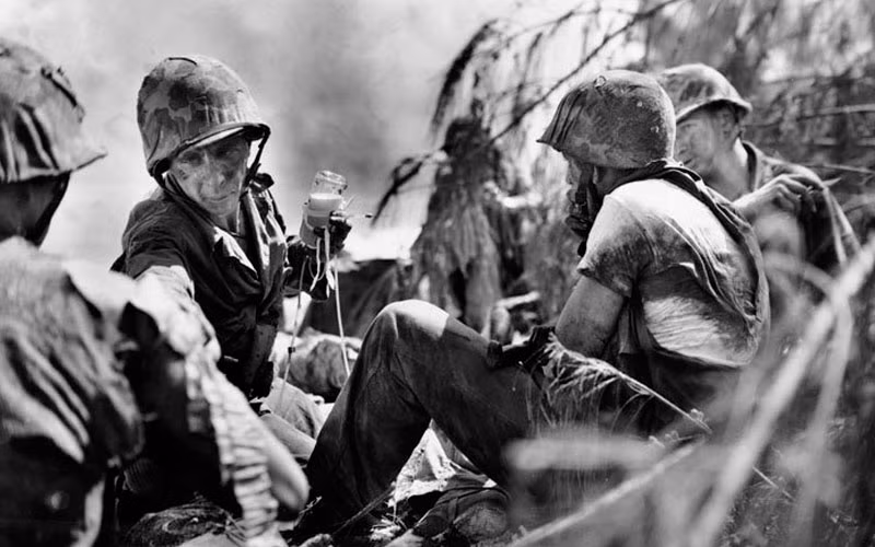 Tung vào trận đánh này, Mỹ huy động một sư đoàn Thuỷ quân Lục chiến và một sư đoàn Lục quân với tổng quân số lên tới 71.000 lính trực tiếp tham chiến. Nguồn ảnh: BI.