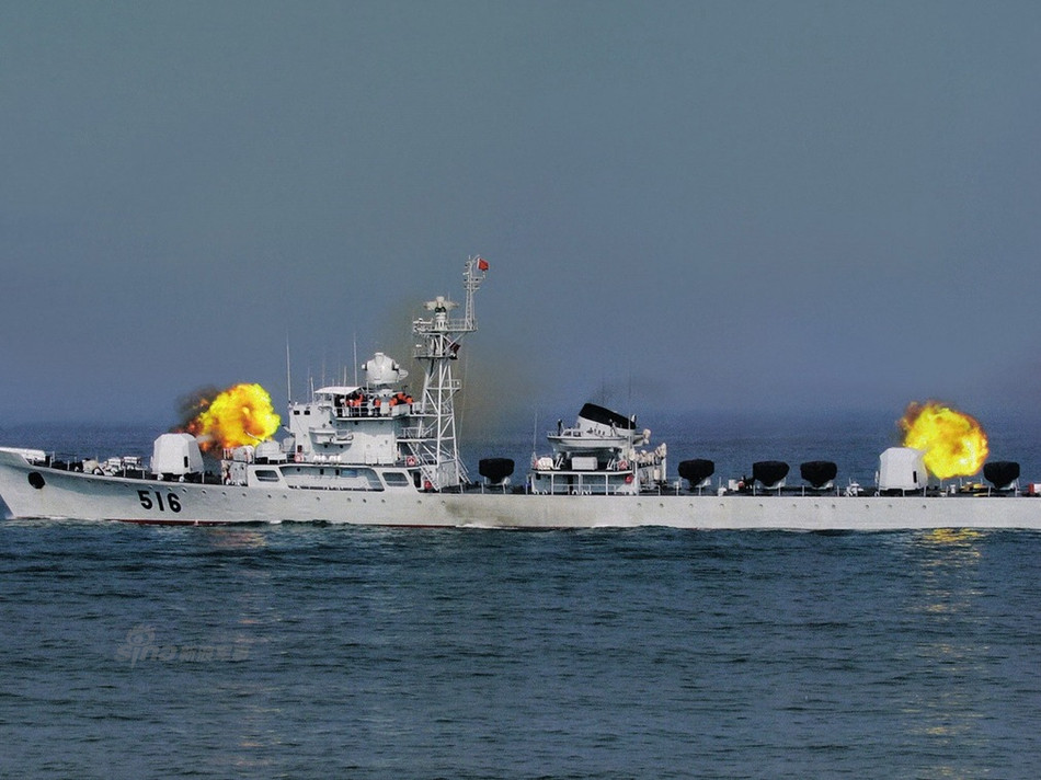 Tàu Cửu Giang được loại khỏi biên chế của Hải quân Trung Quốc từ tháng 6/2018 nhưng phải mất thêm một năm để tháo bỏ các trang thiết bị vũ khí, điện tử trên tàu trước khi kéo nó về "nơi an nghỉ cuối cùng". Nguồn ảnh: Sina.