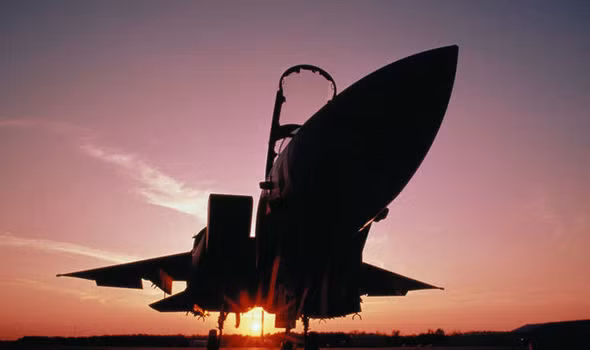 Theo bản báo cáo trên của NATO, Quân đội Mỹ đã đặt sẵn nhiều đơn vị vũ khí hạt nhân do nước này sản xuất tại các căn cứ quân sự của nước này trên đất NATO, đảm bảo số vũ khí này có thể ngay lập tức được triển khai đáp trả tấn công hạt nhân khi cần. Nguồn ảnh: USAF.