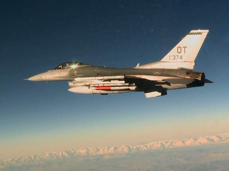 Theo nhiều phỏng đoán, Italia - quốc gia hạt nhân duy nhất nằm trong danh sách này nhiều khả năng sẽ nắm giữ số lượng vũ khí hạt nhân nhiều nhất - tối đa lên tới 70 quả trong khi đó các căn cứ ở các quốc gia còn lại có số lượng không quá 50 quả hoặc thậm chí chỉ có dưới 10 đơn vị. Nguồn ảnh: USAF.