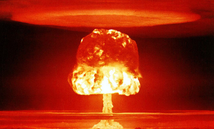 Thứ duy nhất mà vệ tinh Vela của Mỹ thu nhận được đó là ánh sáng từ vụ nổ - một thứ ánh sáng có cường độ cao hơn nhiều so với ánh sáng tự nhiên hay từ bất cứ nguồn sáng nào mà con người có thể tạo ra - ngoại trừ ánh sáng từ một vụ nổ hạt nhân. Nguồn ảnh: Thearchive.