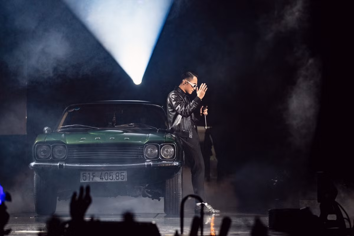 “Soi suong suong” loat do hieu cua Son Tung M-TP tai Sky Tour 2019