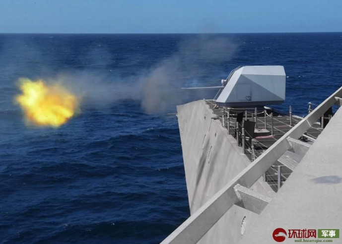 Do là một tàu chiến đấu ven bờ, hoả lực được trang bị cho các tàu Independence là không quá mạnh. Cụ thể, tàu được trang bị pháo chính loại 57mm cùng với một tổ hợp tên lửa phòng thủ tầm gần SeaRAM. Nguồn ảnh: QQ.