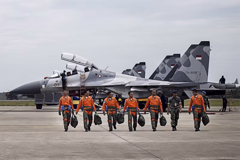 Quốc gia thứ hai trên thế giới được cho là sẽ sớm sở hữu Su-35 đó là Indonesia. Indonesia đã lựa chọn Su-35 làm chiến đấu cơ thế hệ tiếp theo cho mình từ năm 2015, bất chấp nguy cơ chịu cấm vận từ phía Mỹ. Nguồn ảnh: TheArchive.