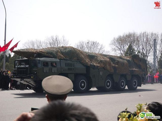 Thậm chí nhiều nguồn tin còn khẳng định cho trong năm 2018, Bình Nhưỡng từng tham gia giúp đỡ Syria trong việc nghiên cứu và phát triển vũ khí hoá học. Nguồn ảnh: Commons.