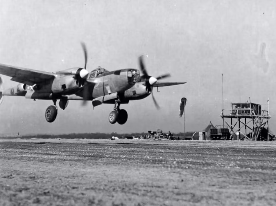 Tuy nhiên nguyên do của trận Nis tới nay vẫn còn là bí ẩn vì cả Mỹ lẫn Liên Xô và Nga sau này đều không nhắc tới vụ việc, cho rằng đây chỉ là một sai lầm trong hiệp đồng và không ảnh hưởng tới mục tiêu chung của hai bên khi đó là chiến thắng phát xít càng nhanh càng tốt. Nguồn ảnh: Warhistory.