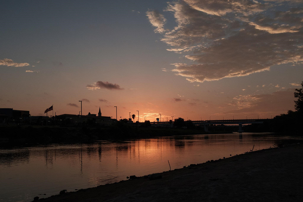 Am anh nguy hiem ti nan Trung My tu chuyen cha con di cu bi cat co-Hinh-7