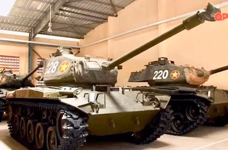 Tuy nhiên, do cái biệt danh Bulldog đã quá phổ biến, binh lính Mỹ đã... gộp luôn tên của vị tướng kia với tên của loài chó Bulldog để ghép lại thành cái tên Walker Bulldog. Nguồn ảnh: QPVN.