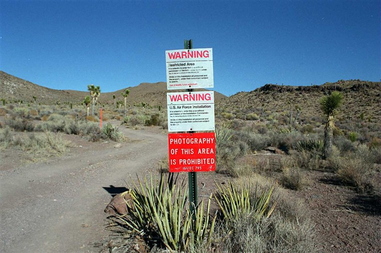 Hiện tại, kế hoạch "tấn công Area 51" vẫn tiếp tục được những người Mỹ tò mò nghiên cứu để hoàn thiện. Truyền thông thế giới hài hước nhận xét đây là cách giải quyết vấn đề rất "Mỹ" - khi mà trí tò mò không được thoả mãn bạn phải tự đi tìm câu trả lời. Nguồn ảnh: BI.