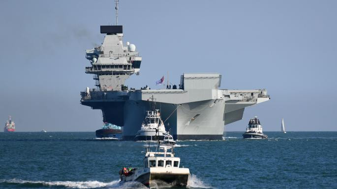Sự cố xảy ra sau năm tuần hoạt động liên tục trên biển của tàu HMS Queen Elizabeth khiến nhiều người lo ngại về khả năng hoạt động thường trực trên biển của tàu sân bay này ít nhất là trong thời điểm hiện tại. Nguồn ảnh: BI.