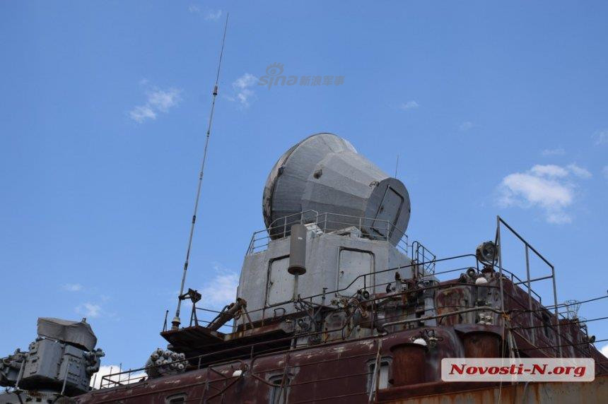 Theo các nguồn tin của Ukraine, tuần dương hạm này đã gần như hoàn thiện và chỉ cần 30 triệu USD nữa để có thể đưa vào sử dụng. Tuy nhiên, hải quân Ukraine không có nhu cầu hoàn thiện con tàu này, Moscow cũng bỏ rơi Ukrayina và "ông chủ" tiềm năng nhất của nó là Trung Quốc lại không thể tiếp cận được do Mỹ cảnh báo Kiev không nên chuyển giao quá nhiều thiết bị quân sự cho Bắc Kinh. Nguồn ảnh: Sina.