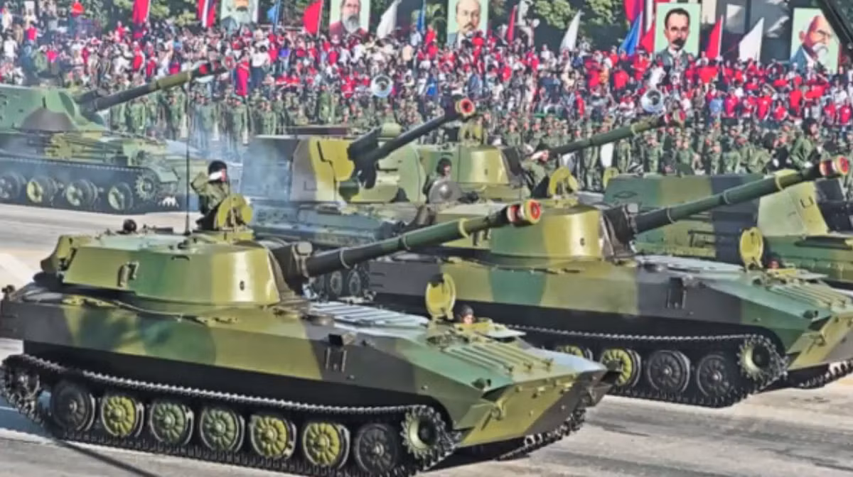 Loại pháo tự hành đông nhất trong biên chế của Cuba lại là loại 2S1 Gvozdika do Liên Xô sản xuất. Ước tính hiện tại Cuba còn sở hữu trong biên chế khoảng 60 khẩu pháo tự hành cỡ nòng 122mm loại này. Nguồn ảnh: Militaria.