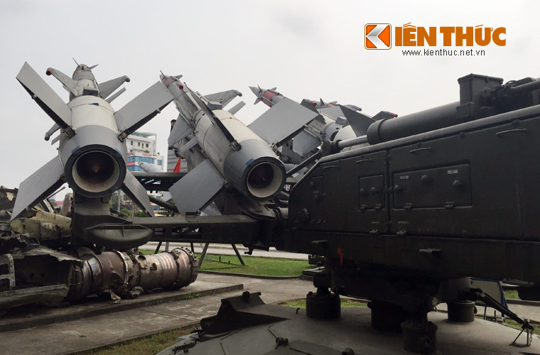 Trong đó, gói nâng cấp S-125 lên phiên bản tên lửa Pechora-2TM được cho là "đáng đồng tiền nhất" do Belarus đưa ra, tăng khả năng bắt bám mục tiêu đồng thời giảm thời gian triển khai khí tài.