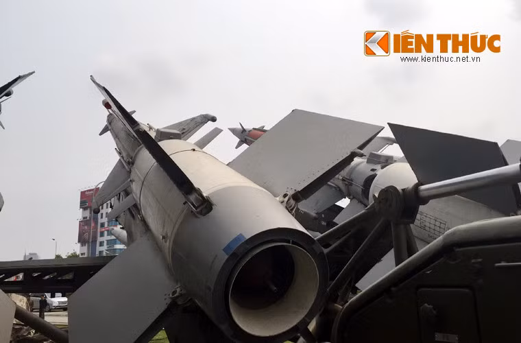 Đặc biệt, S-125 còn được cho là có khả năng tác chiến chống áp chế điện tử tốt hơn so với S-75.