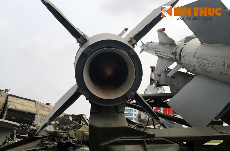 Hiện tại Việt Nam vẫn còn sử dụng khá phổ biến loại tên lửa này, tuy nhiên để phù hợp với các yêu cầu trong tác chiến hiện đại, tất cả các tổ hợp S-125 của chúng ta đã được nâng cấp lên phiên bản Pechora-2TM và Pechora-3M.