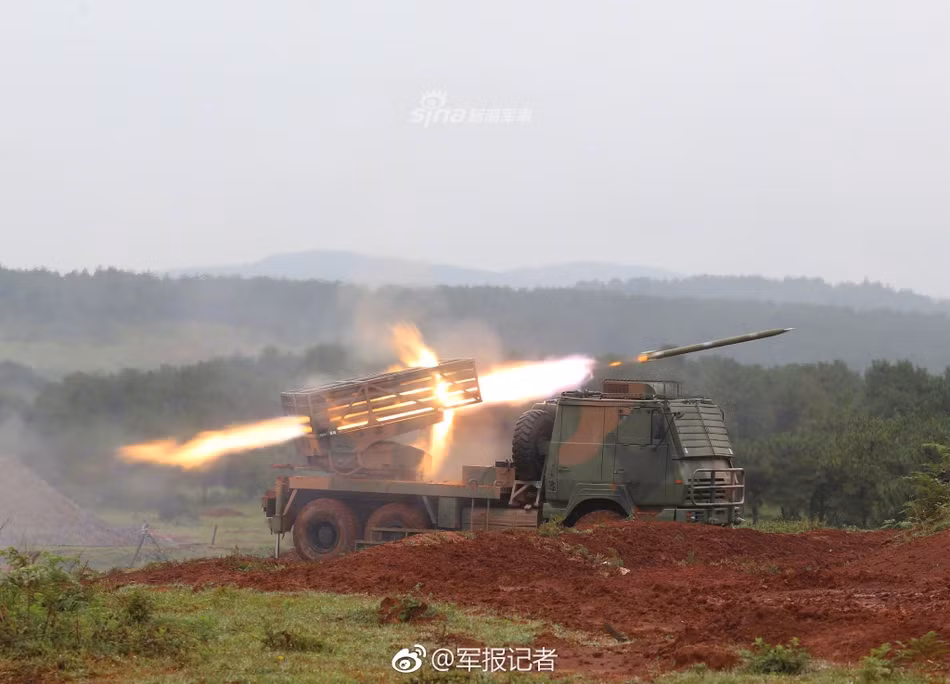 Các phiên bản pháo phản lực 122mm của Trung Quốc hiện nay bao gồm Type 81, Type 83, Type 89, Type 90, PR50, SR-4, SR-5 và SR-7.