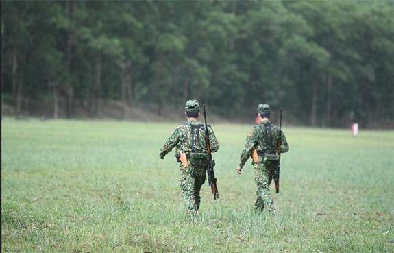 Các xạ thủ bắn tỉa luôn được xem là bậc thầy khả năng xác định thời tiết, nhiệt độ, tốc độ gió để ngắm và lựa chọn cự li để bắn cho phù hợp.