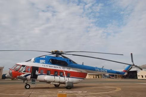 Loại trực thăng được sử dụng là Mi-172 với nhiều chi tiết, kết cấu được thay đổi, cải biên để phục vụ chuyên cho mục đích cứu hoả. Nguồn ảnh: VNHS.