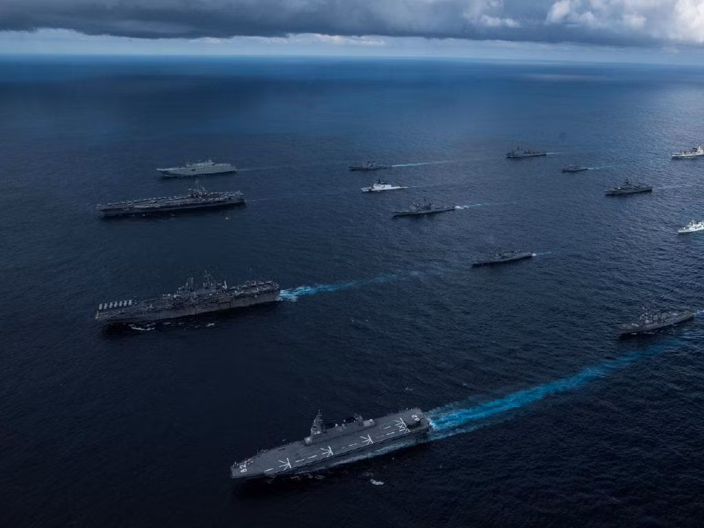 Trong những lần tổ chức gần đây, quy mô của cuộc tập trận chung bắn đạn thật này ngày càng tăng cả về số lượng quốc gia tham dự, lực lượng tham gia và số ngày diễn ra tập trận. Nguồn ảnh: Sina.