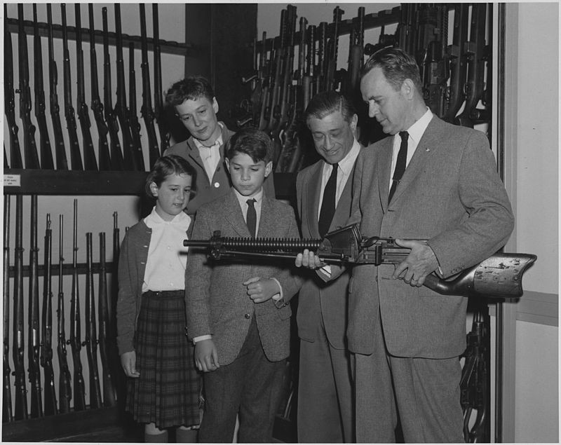 Trong các cuộc giao tranh trên chiến trường, bán kính chiến đấu cũng không quá rộng do thời kỳ này các thiết bị ngắm bắn chính xác vẫn chưa được phổ biến nên cỡ đạn 6,5x50mm là quá đủ để các khẩu súng máy Type 11 làm chủ được trận địa. Nguồn ảnh: Pinterest.