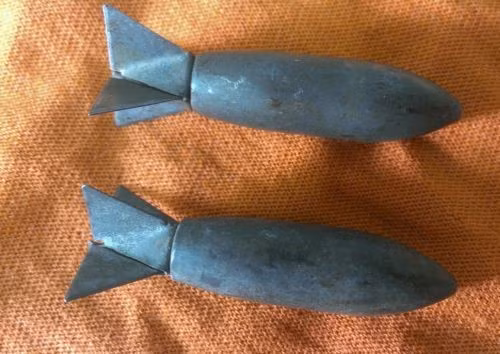 Nói cách khác, sau khi rơi cắm xuống đất, Lazy Dog hết khả năng gây sát thương và không cần phải tốn công dọn dẹp như các loại bom bi, mìn sát thương thả từ mày bay. Nguồn ảnh: SCWW.