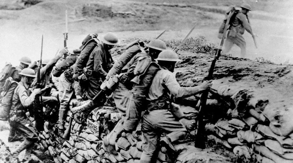 Khủng khiếp hơn nữa, thương vong trong Chiến tranh Thế giới thứ nhất lại đến rất nhiều từ bệnh tật. Có tới khoảng 2 triệu người bị thiệt mạng do bệnh tật và còn có tới 6 triệu người mất tích - được cho là đã chết. Nguồn ảnh: Theatlantic.