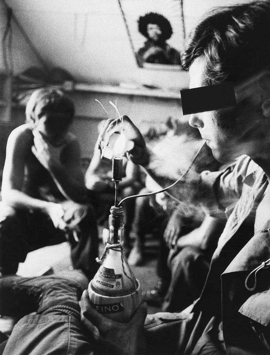 Tính đến năm 1973 - năm cuối cùng lính Mỹ hiện diện ở Việt Nam, có khoảng 34% số lượng lính Mỹ đóng quân đồn trú tại đây nghiện heroin nặng. Phần lớn trong số họ cần thời gian rất dài để cai nghiện và phục hồi thể chất sau khi được đưa về nước. Nguồn ảnh: Arcgis.