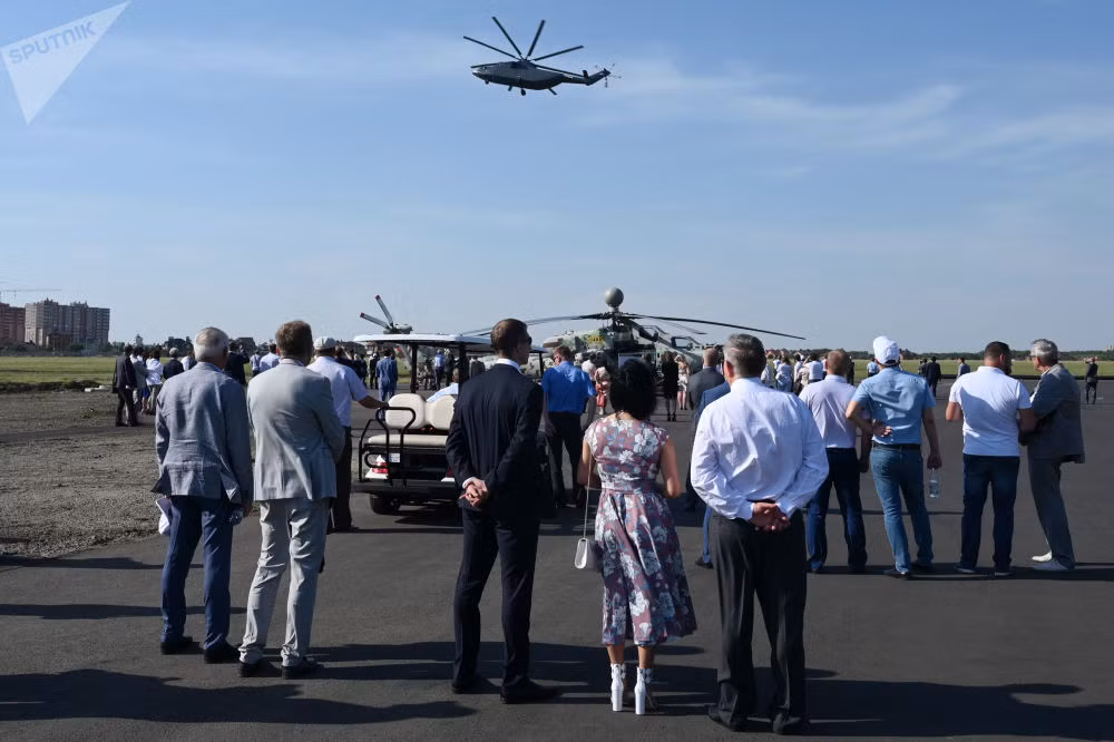 Trực thăng vận tải Mi-26T2 - loại trực thăng hạng nặng nhất từng được sản xuất ở quy mô lớn tới nay vẫn được Nga tiếp tục sản xuất tại đây. Nguồn ảnh: Sputnik.