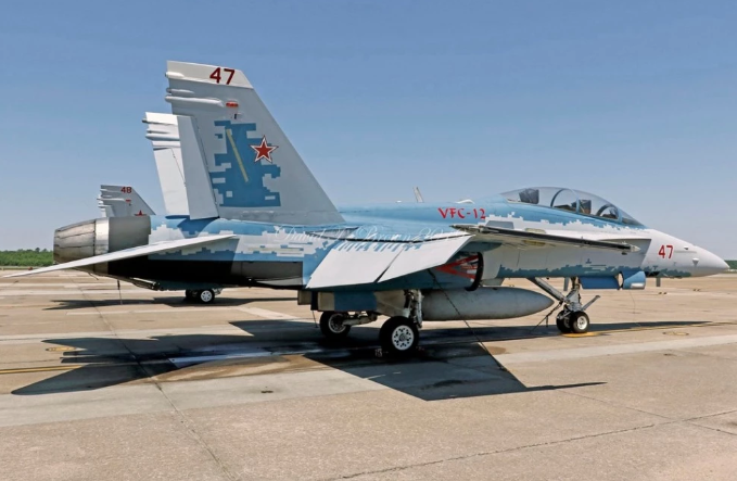 Mối bận tâm lớn nhất - và cũng là đối thủ lớn nhất của Không quân Mỹ hiện tại chỉ là chiến đấu cơ thế hệ năm loại chiến đấu cơ Su-57 của Không quân Nga. Đây là loại vũ khí mới, hiện đại và còn có quá nhiều ẩn số với quân đội Mỹ.