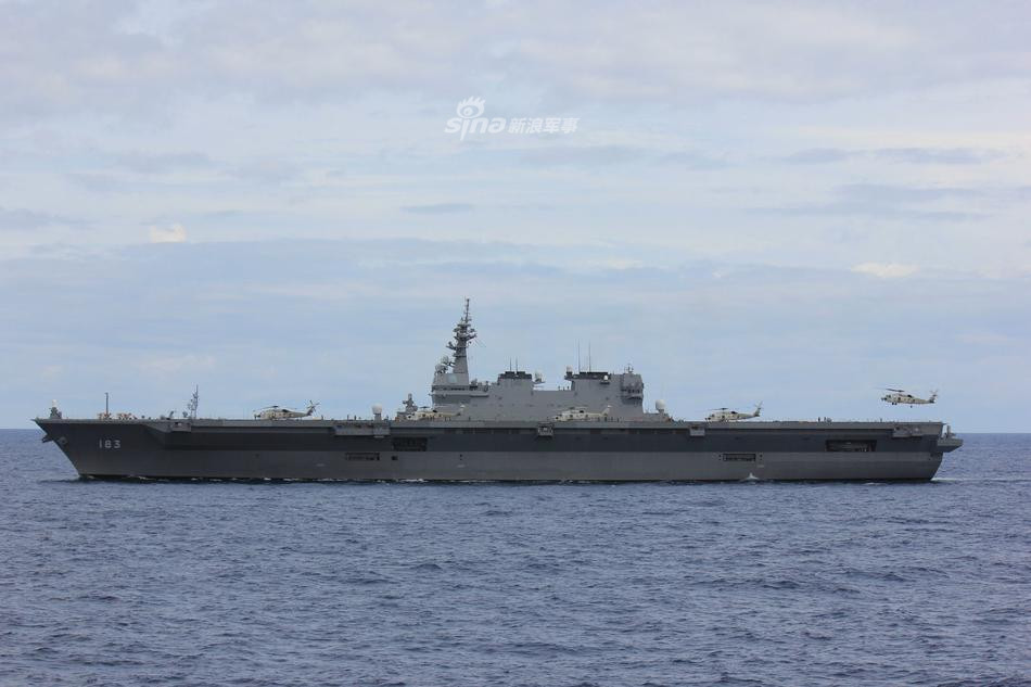 Trong tương lai, khi khu trục hạm Izumo có thêm tính năng triển khai và thu hồi máy bay tiêm kích F-35, Nhật sẽ đổi cách gọi tên tàu này, biến nó thành một "khu trục hạm đa năng". Nguồn ảnh: Sina.