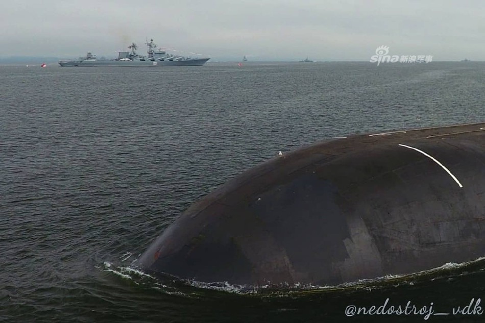 Ban đầu, Hải quân Liên Xô từng dự định đóng ới 20 tàu ngầm loại này nhưng cuối cùng chỉ 14 chiếc được hoàn thiện. Trong số 6 chiếc bị bỏ dở, có 2 chiếc đã trong quá trình đóng nhưng không bao giờ được hoàn thanh. Nguồn ảnh: Sina.