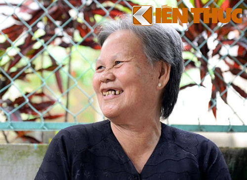 Cụ Út Dí, người chết trôi sông bất ngờ sống lại ở Sài Gòn. Gần 6 năm sau tai nạn, cụ đang sống khoả mạnh, sum vầy bên con cháu của mình.